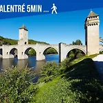 - Les Berges du Pont Valentré -